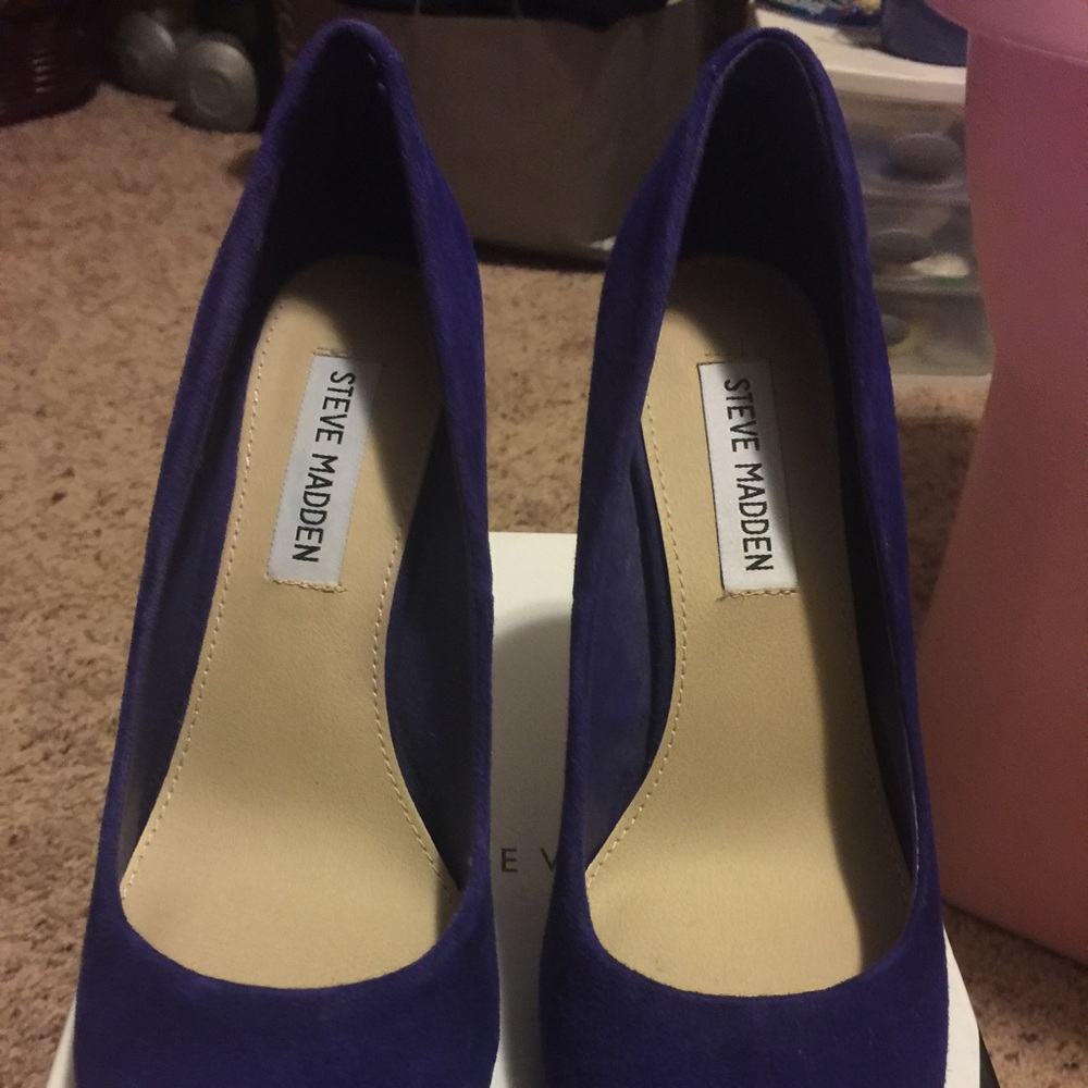 Steve Madden pumps